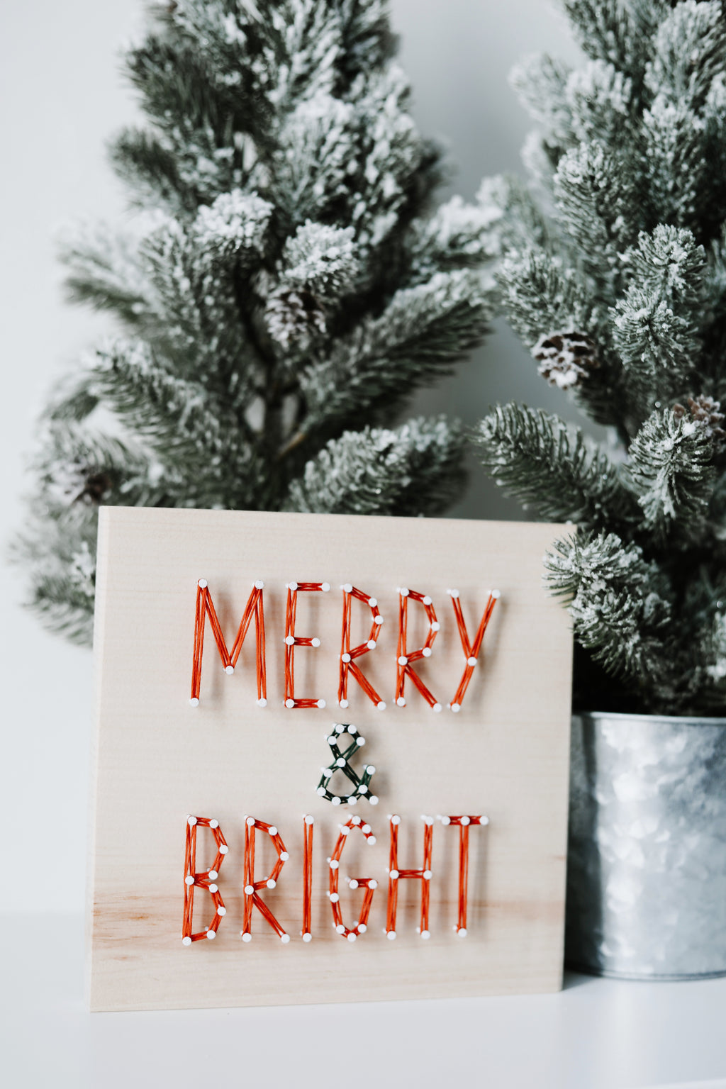 Merry & Bright String Art Kit (Large) image 1